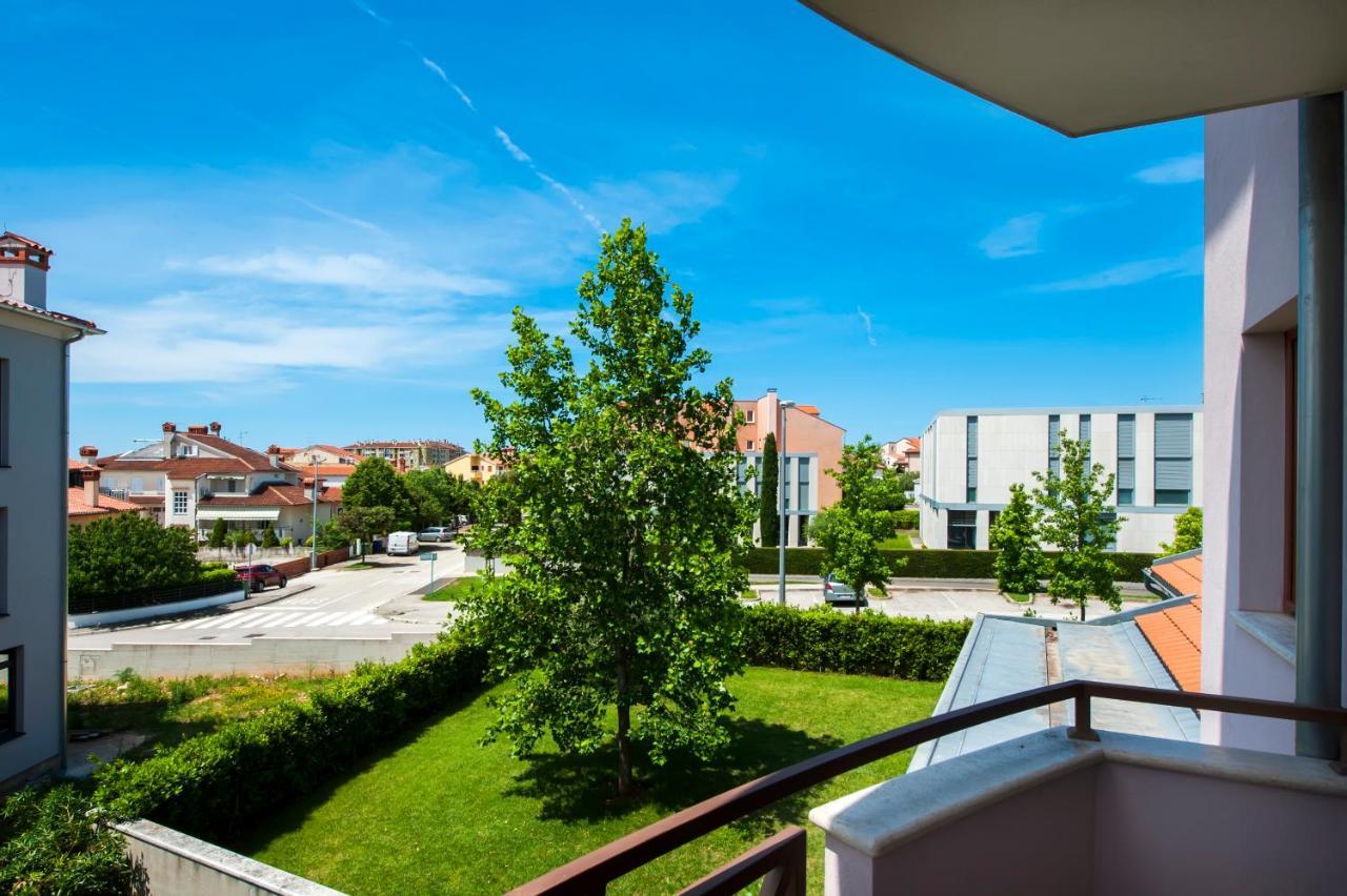 Apartments And Rooms Camaiore Rovinj Ngoại thất bức ảnh